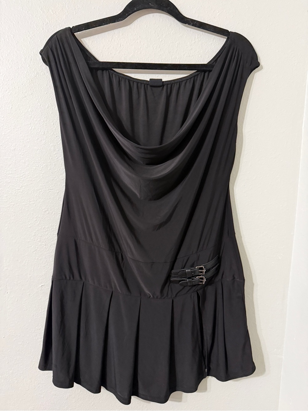 UO Adorable Black Off Shoulder Y2K Dress Romper Pleated Skirt Shorts Buckle XL